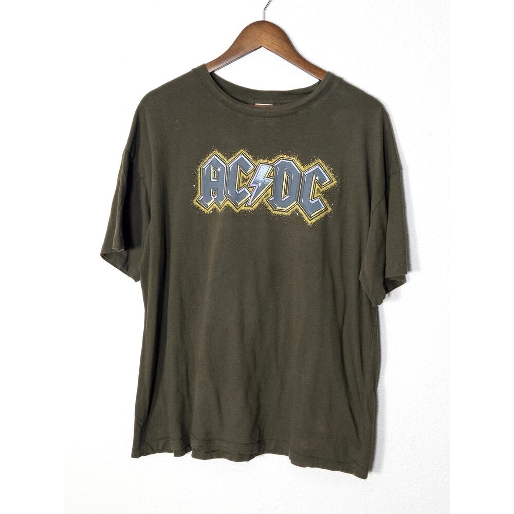 American Eagle AC/DC Band Tee Green Size M Grunge Rocker Streetwear